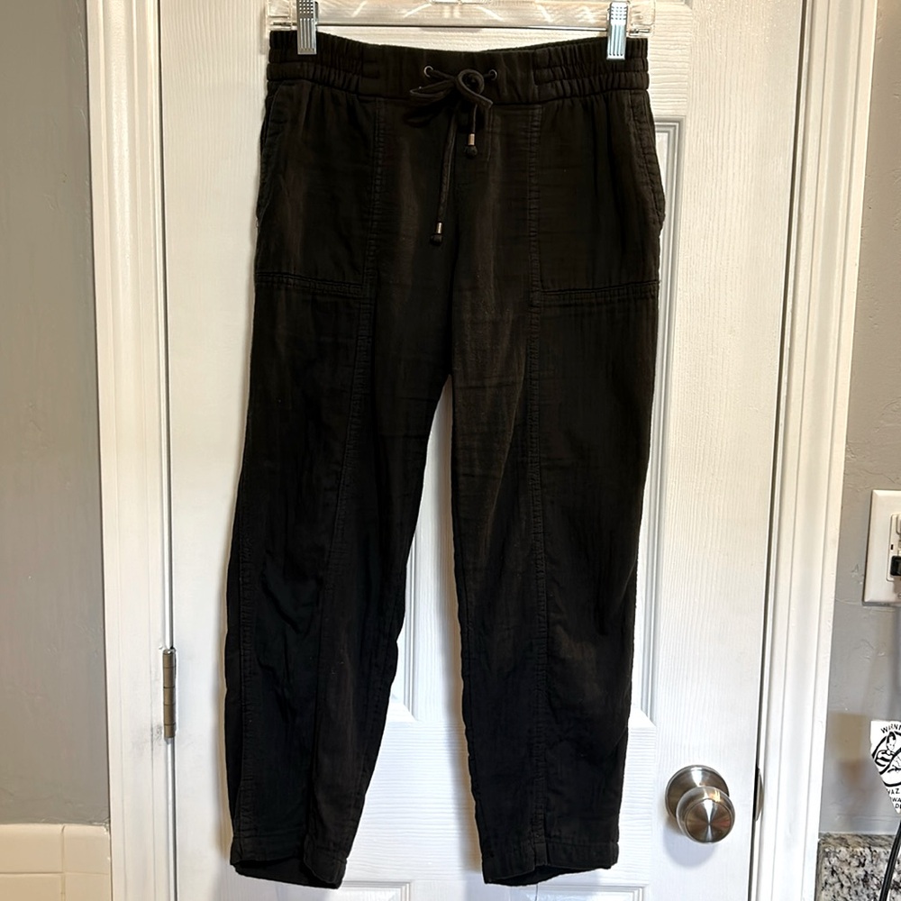 Old Navy Cropped Pants